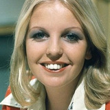 Sally Thomsett — Jo
