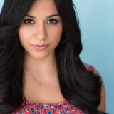Ноэми Гонсалес — Suzette Quintanilla