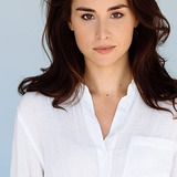 Allison Scagliotti — Claudia Donovan