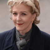 Patricia Hodge — Geraldine Hackstraw