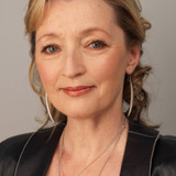 Леслі Менвілл — Mrs. Hale