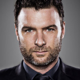 Лев Шрайбер — Jonah Lynn