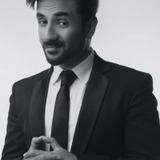 Vir Das — Call Centre Operator