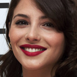 Andrea Duro — Yoli Freire