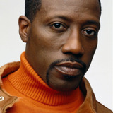 Wesley Snipes — Off. Lou Barton
