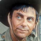 Melvyn Hayes — Frizz (voice)