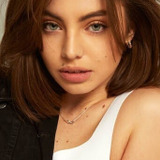 Lydia Pavón — Zoe Cruz
