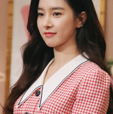 김소은 — Herself