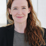 Julika Jenkins — Helga Passow