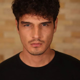 Eduardo Pérez — Hugo de la Cruz (Joven)