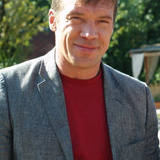 Олег Чернов — Иван Булатов (Батя)