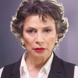 Patricia Reyes Spíndola — Jordana Núñez