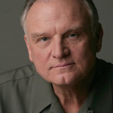 Bill Smitrovich — Bill Herlihy