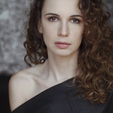 Emanuela Fanelli — Luana Pericoli