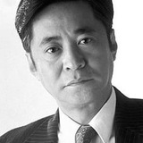 王偉