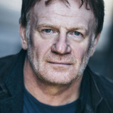 Марк Льюис Джонс — Uther