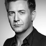 Rafał Królikowski — Michał Winiarski