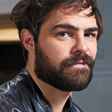 Peter Lanzani — Nicolás Ramirez (Mosca)