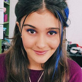Nicole Orsini — Filha de Menarem