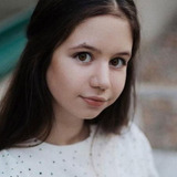 Луиза-Габриэла Бровина — Варя