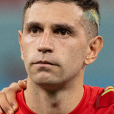 Emiliano Martínez — Self