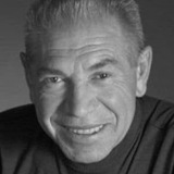 Владимир Толоконников — Юлюкин (главный бухгалтер)