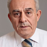 İsmail Düvenci — Hakim