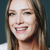 Yeliz Akkaya — Suna Günay