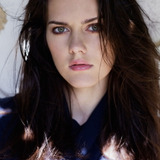 Ana Burea — Modelo Estúdio