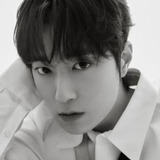 이동섭 — Jung Si Woo