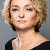 Izabela Dąbrowska — Janina Fus/Siostra bliźniaczka Zofia Skiba