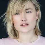 Thea Green Lundberg — Playground mom