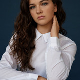 Veronika Divišová — Bára Veselá
