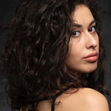 Hande Yılmaz — Hande