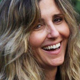 Cristiane Alves — Lara