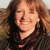 Serena Gordon — Lady Caroline Lennox