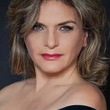 Viviana Sáez — Ana María