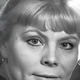 Нина Корниенко — соседка Шарапова Шура