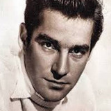 Michael Craig — Captain John Anderson