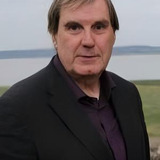 Robert Bartlett — Self - Presenter
