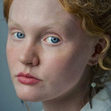 Lou Thompson — Léa