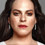 Daniela Vega — Bruja / Enamora