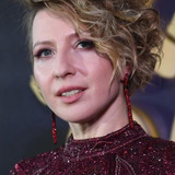 Yana Churikova — Self - Presenter