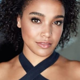 Lucy Barrett — Michaela « Kaela » Danso