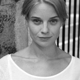 Hannah Yelland — Romana Denison