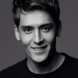 Джулиен Кан — Himself