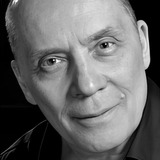 Александр Филиппенко — Владимир Владимирович Прутковский (отец Виктории)