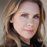 Tanja Schleiff — Frau Caspari