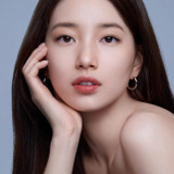 Пэ Су Джи — Lee Doona