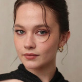 Кейли Спэни — Erin McMenamin